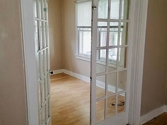 4th image of 505 E Barbee Ave