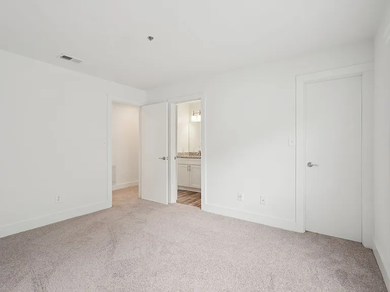 Wesley Place Apartments at Lawrenceville — Photo 7