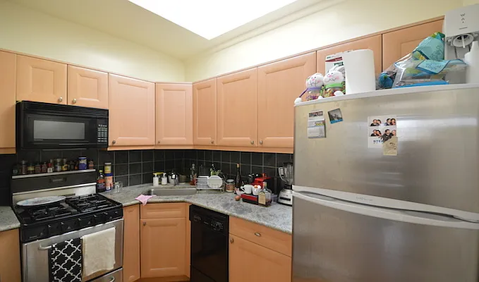 Rented by Maz Group NY | media 21