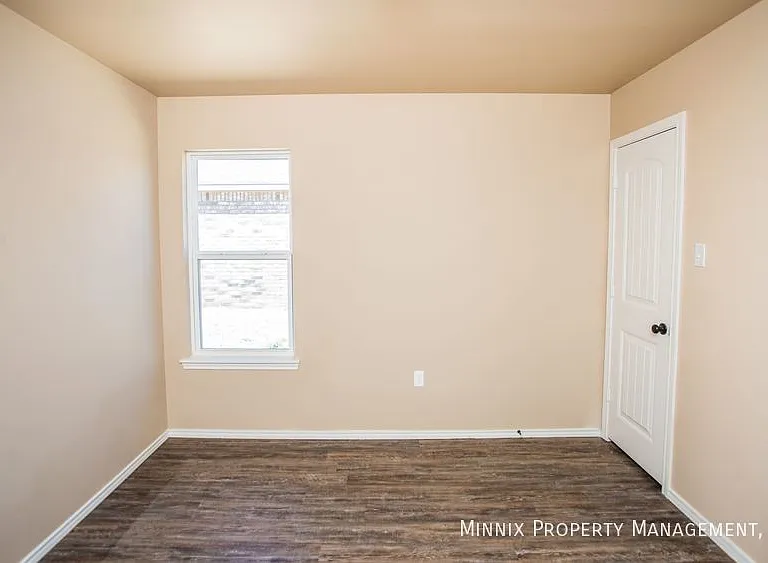 2602 N Avenue P — Photo 6