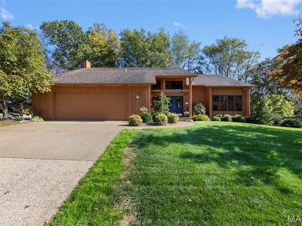 2932 Bella Vista Dr, Cape Girardeau, MO 63701