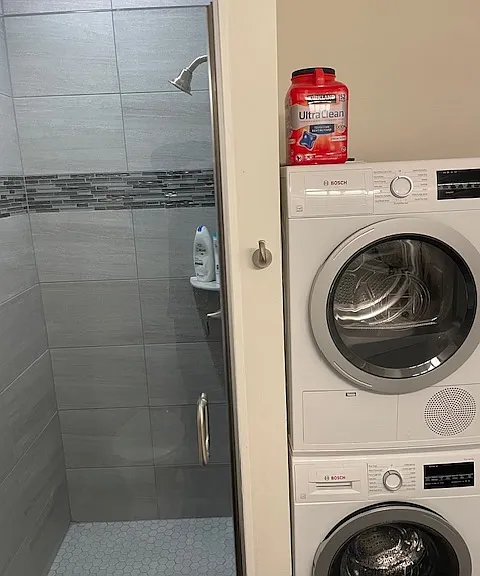 Guest Shower and Washer/Dryer