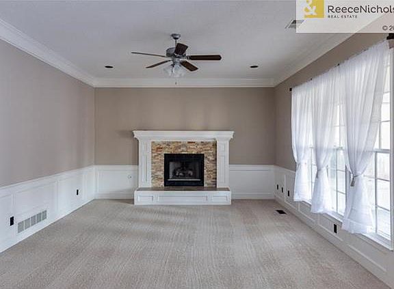 5th image of 12820 Flint St