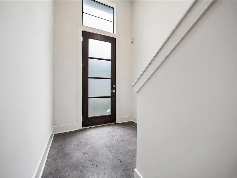 1619 Alamo St — Photo 3