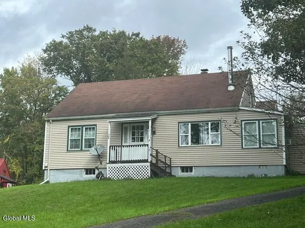 43 Frisbee Street, East Chatham, NY 12060