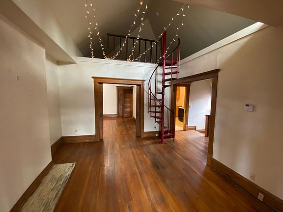 2nd image of 818 Park St