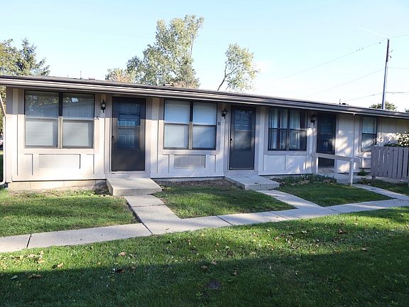 2nd image of 302 E Pearl St #15188229