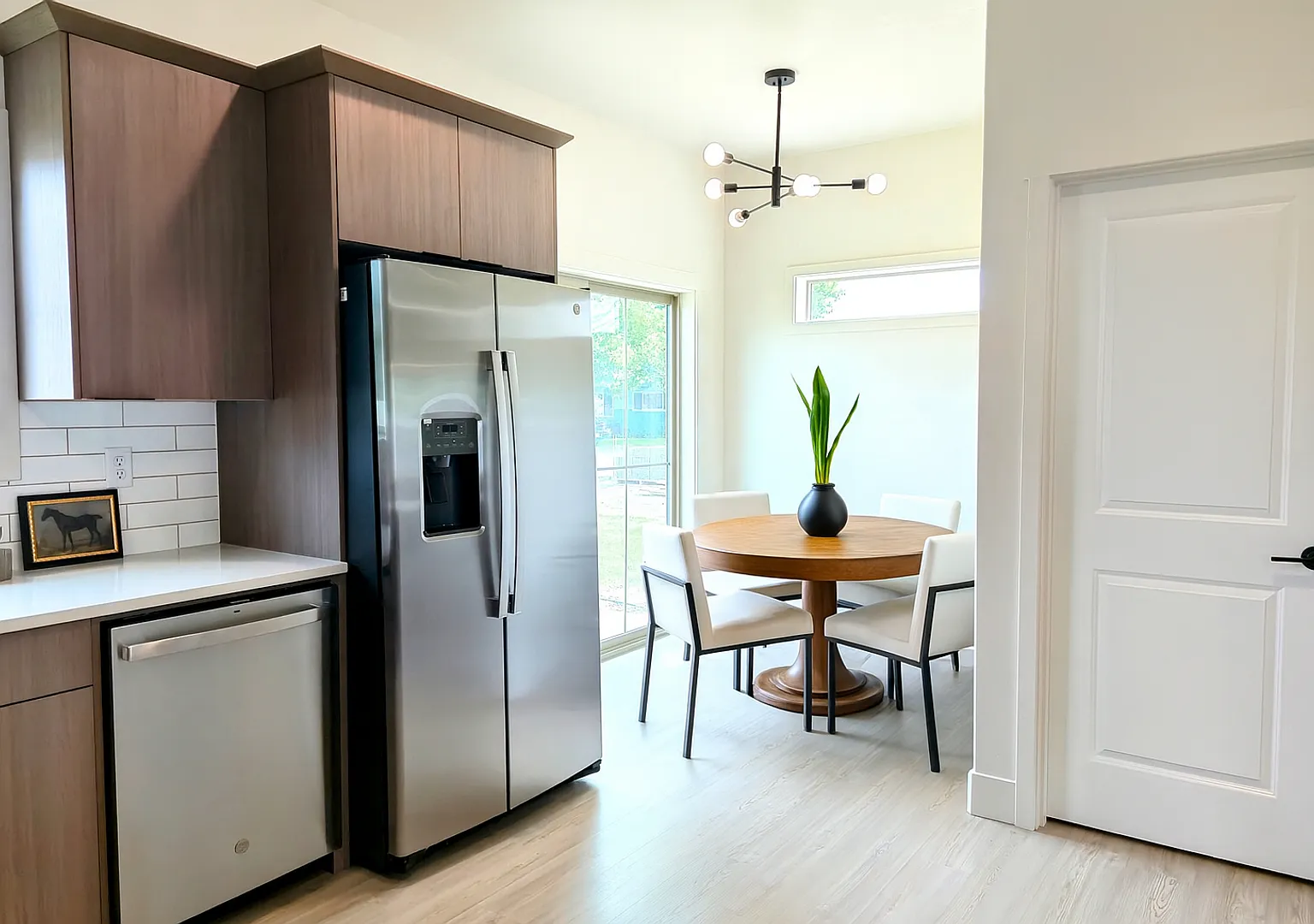 $1,000 Off First Month's Rent!! — Photo 4