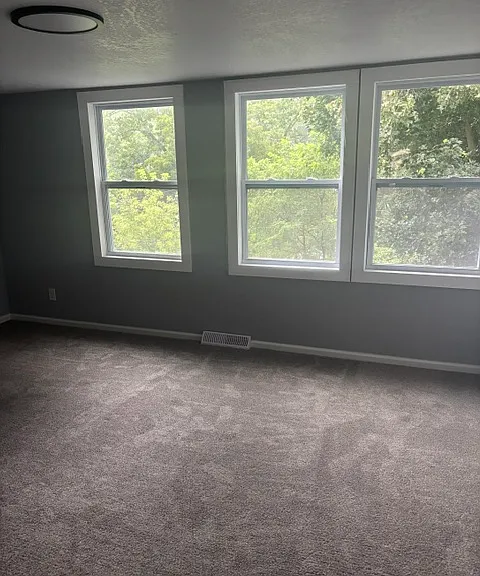 1306 Caroline Ave — Photo 6