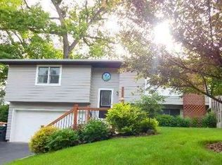 3203 Thompson Rd, Wonder Lake, IL 60097