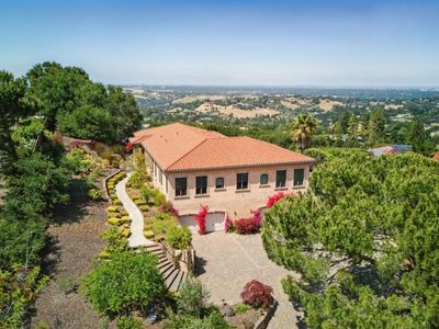 12252 Menalto Dr, Los Altos Hills, CA, 94022