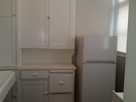 Kitchen. Fresh new Paint