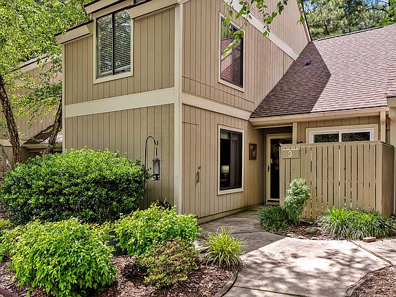 2nd image of 4101 Five Oaks Dr Unit 3