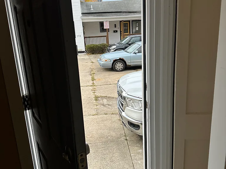 396 Sumner St — Photo 12