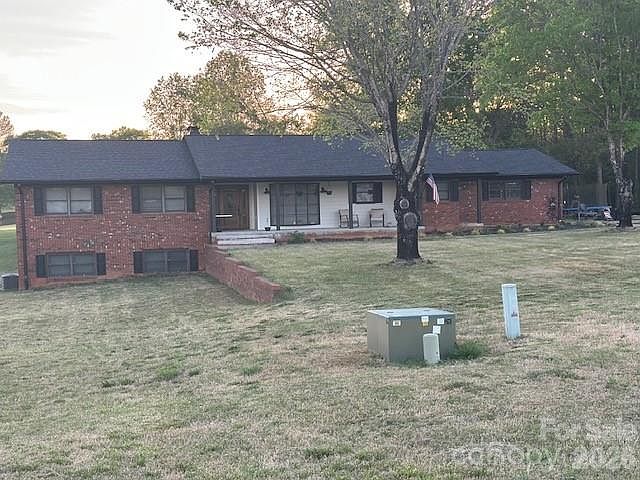 1st image of 3004 Fieldstone Ln