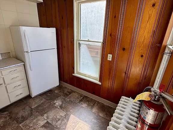 5th image of 514 N Dubuque St APT A-2
