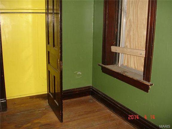 5th image of 2916 Wyoming St