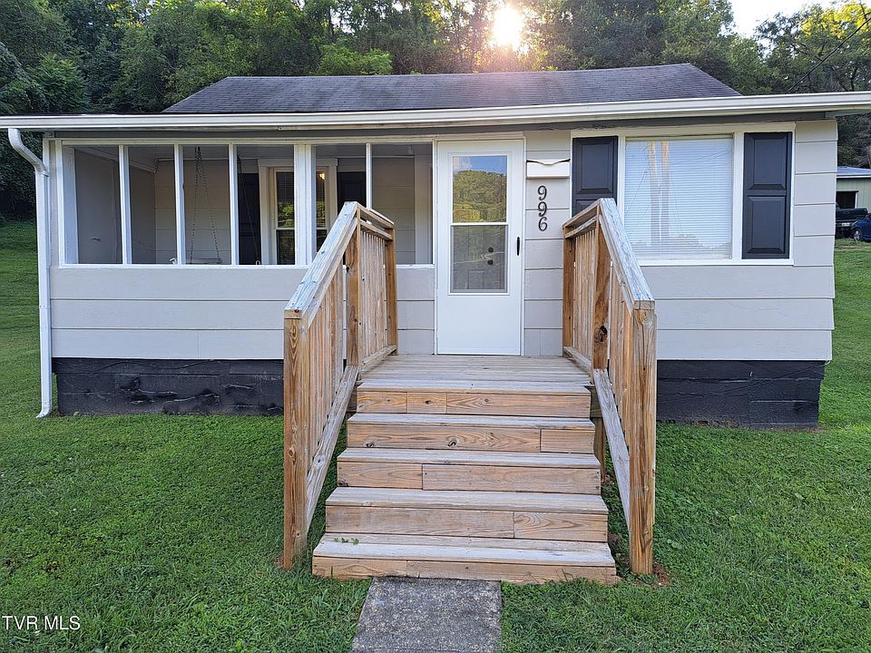 1st image of 996 Lynn Garden Dr