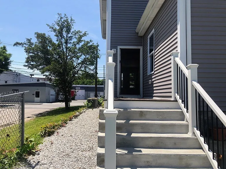 28-32 Calvary St #32 — Photo 24