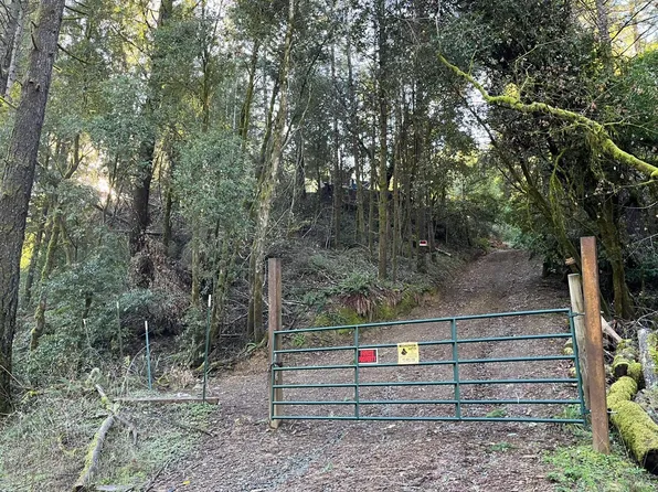 30010 N Hwy 101, Willits, CA 95490