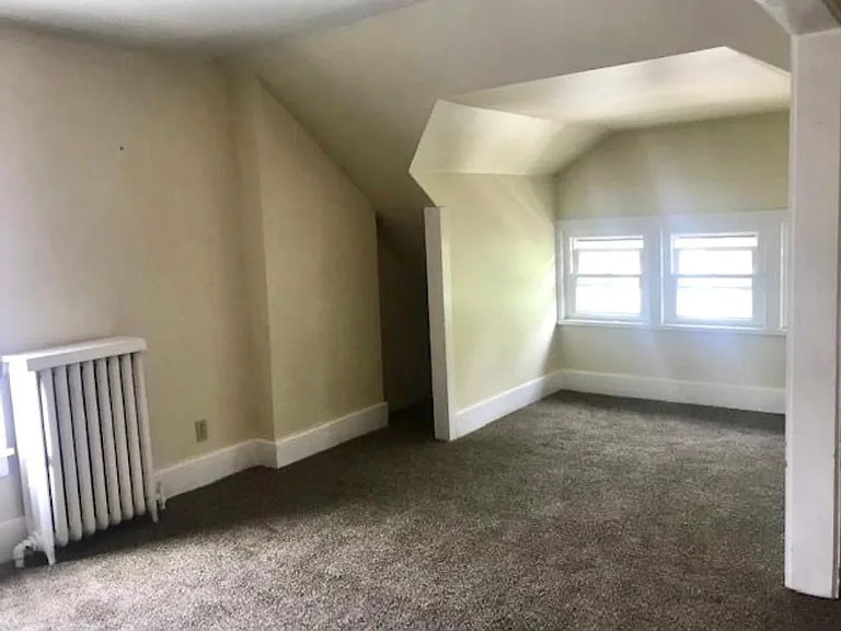 114 Ashland Ave #5 — Photo 2
