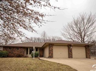 1044 College Blvd, Lawrence, KS 66049