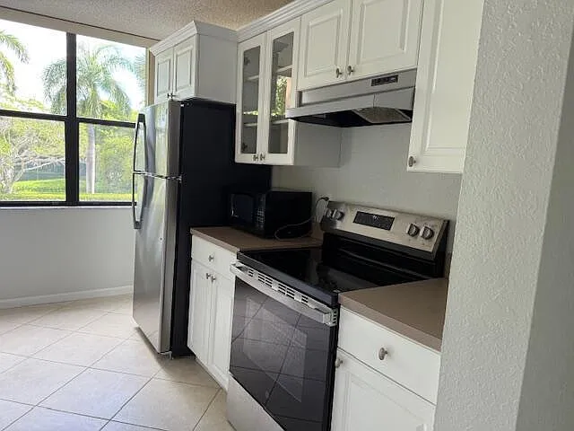 500 Egret Cir #8211 — Photo 3