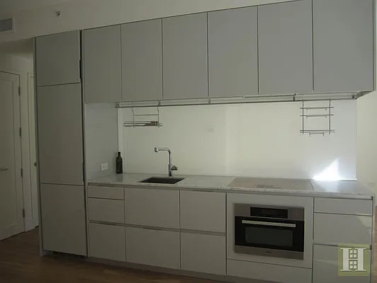 Rented by Halstead Real Estate | media 27