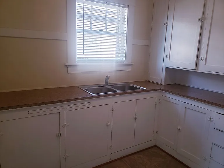 207 Yakima St — Photo 33