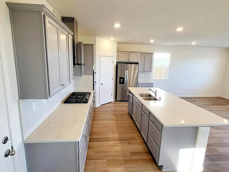 1642 Sanderling Ave — Photo 9