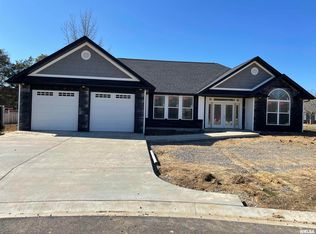 1602 Phillip Ln, Marion, IL 62959