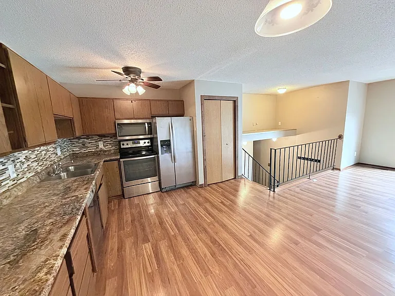 1707 Hallmark Ave N — Photo 8