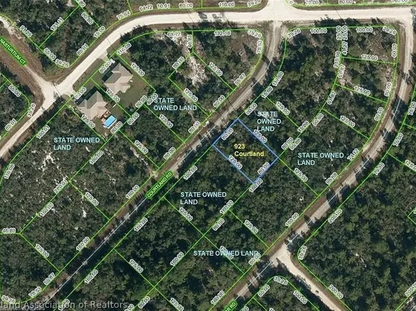 923 Courtland Rd, Lake Placid, FL 33852