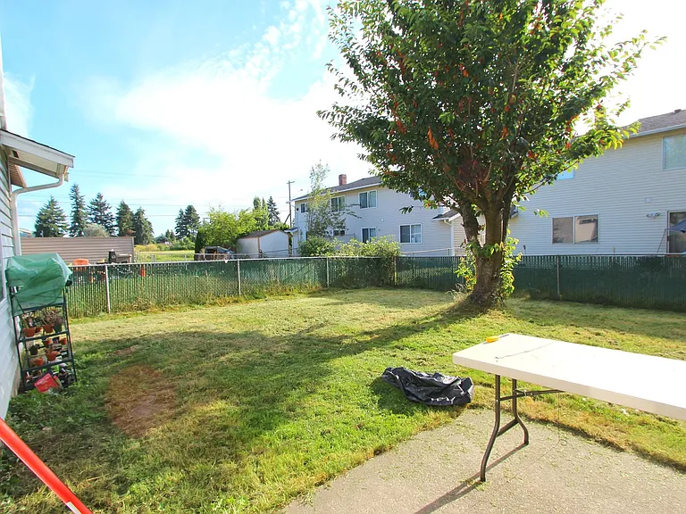 2019 C St SE — Photo 17