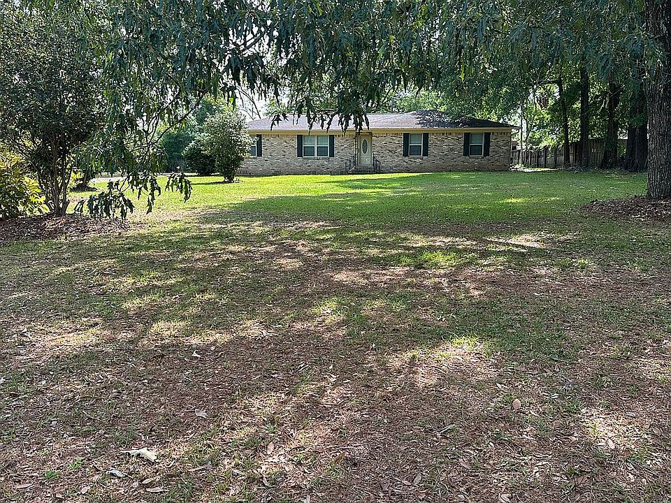 1st image of 3350 Woodard Dr