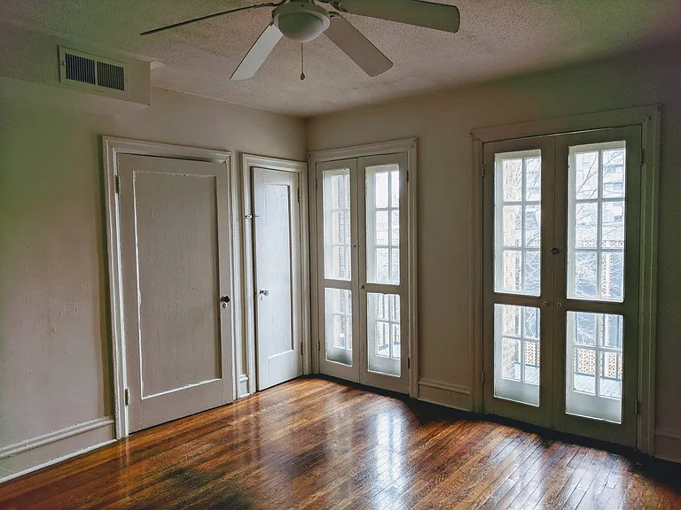 518 W. Grace St.* — Photo 26