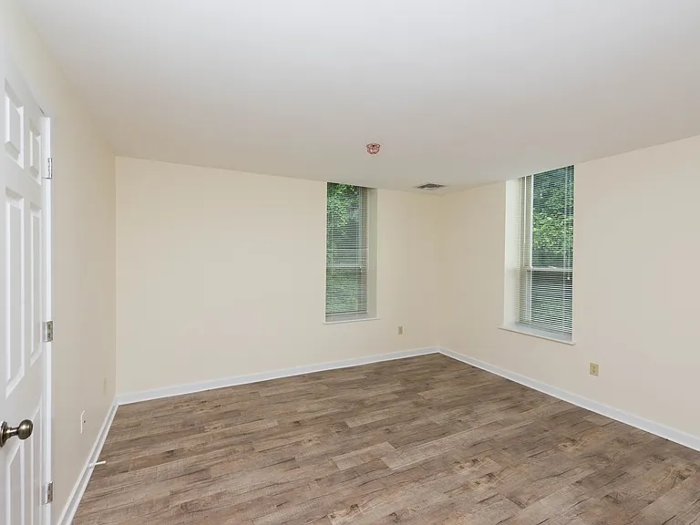 Chestnut Hill East — Photo 41