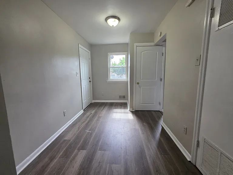 2825 Belvedere Ln #10 — Photo 5