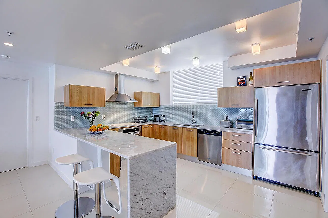 2 bed, 1500 sqft, $5,200 — Photo 1