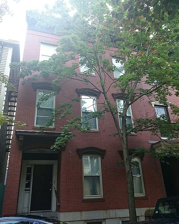 1st image of 7 Cordis St