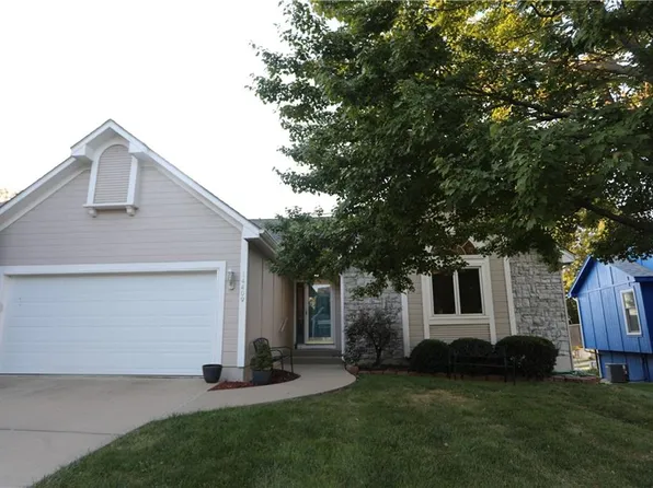 14409 W 123rd Ter, Olathe, KS 66062