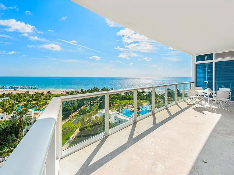 100 S Pointe Dr #1009 — Photo 28