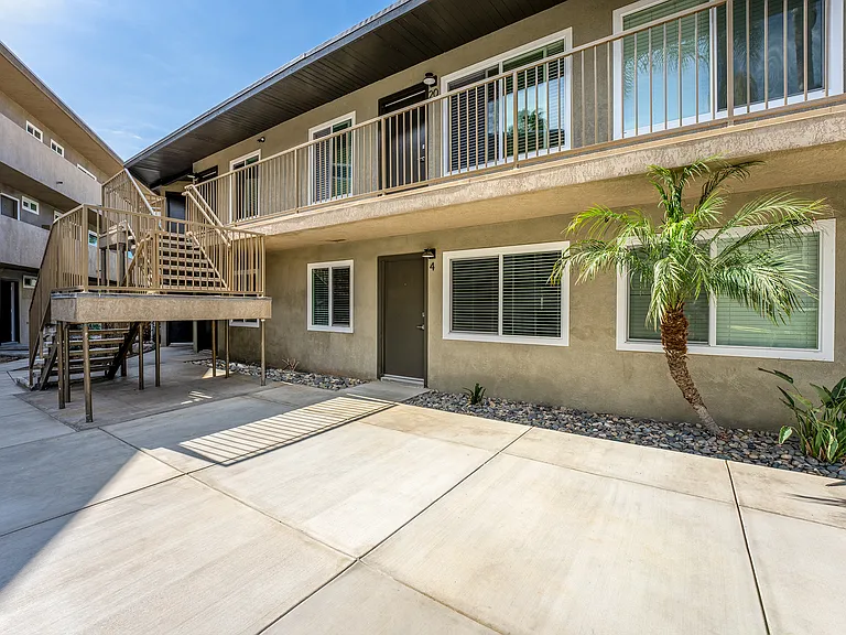 2777 Nimitz Blvd — Photo 11
