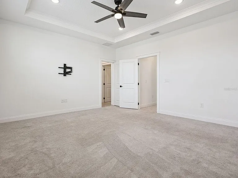 15143 Blue Peacock Ln — Photo 10