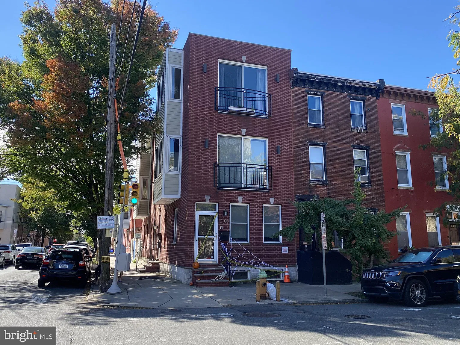 2 bed, 2.0 bath, 943 sqft, $2,750 — Photo 1