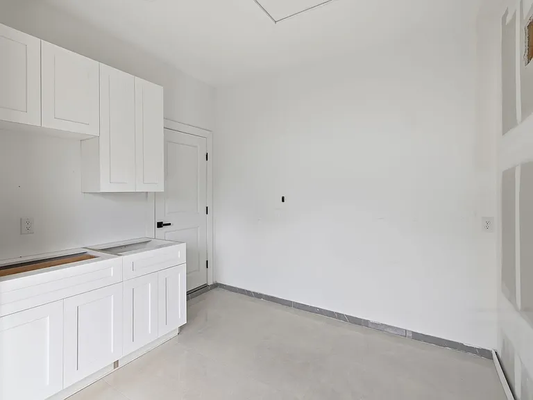 3705 Kelsey St — Photo 4