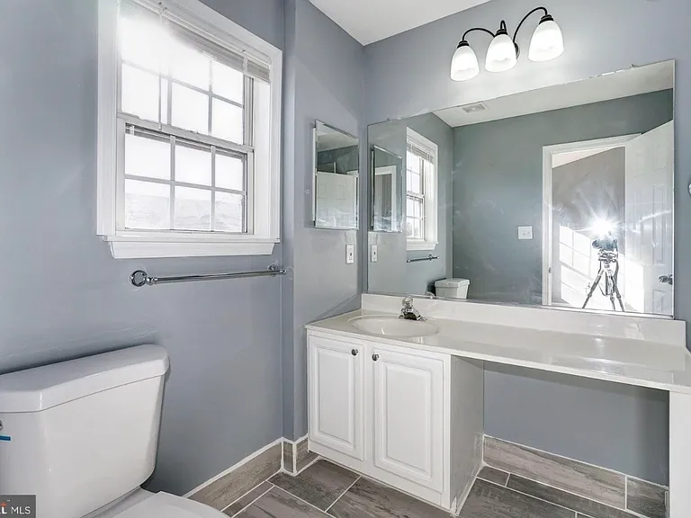 6955 Aquamarine Ct — Photo 15