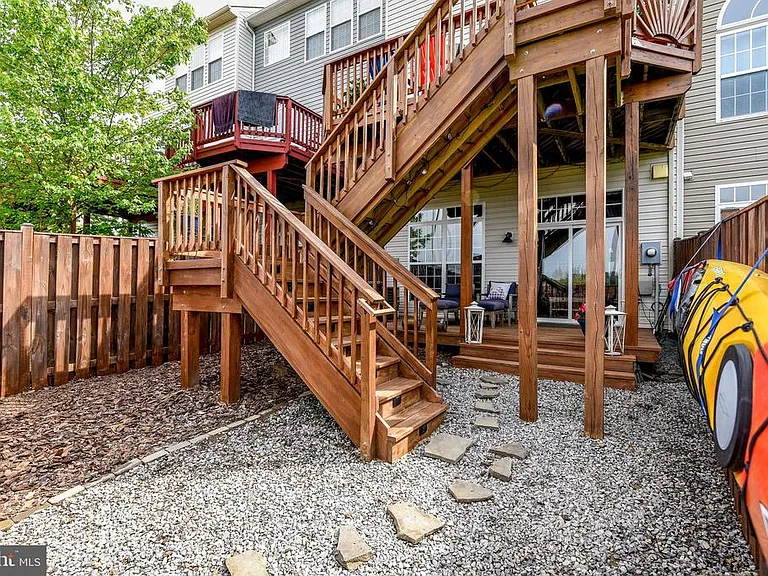2372 Battery Hill Cir — Photo 34
