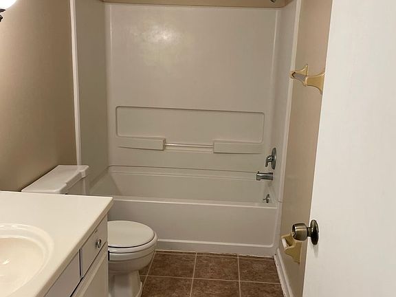 5th image of 1306 Black Forest Dr APT A