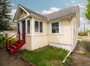 8659 N Canton Center Rd, Canton, MI 48187